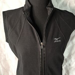 Mizuno small lightweight insulted jacket black